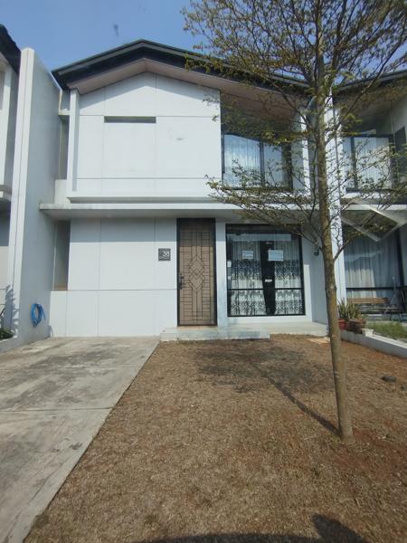 Rumah Disewakan di Cluster Waterfront Lippo Cikarang 